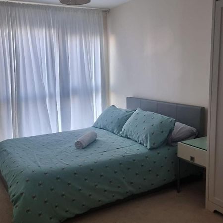Central Spacious And Secure With A Double Bed Έτζγουερ Εξωτερικό φωτογραφία