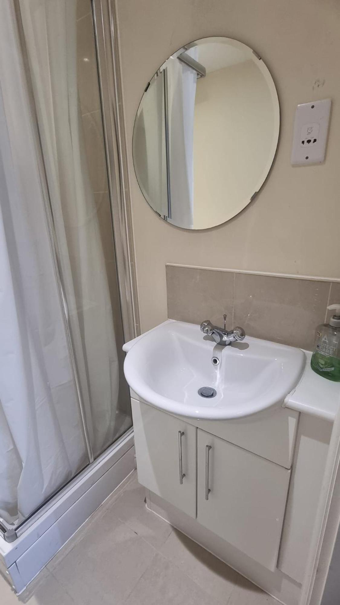 Central Spacious And Secure With A Double Bed Έτζγουερ Εξωτερικό φωτογραφία